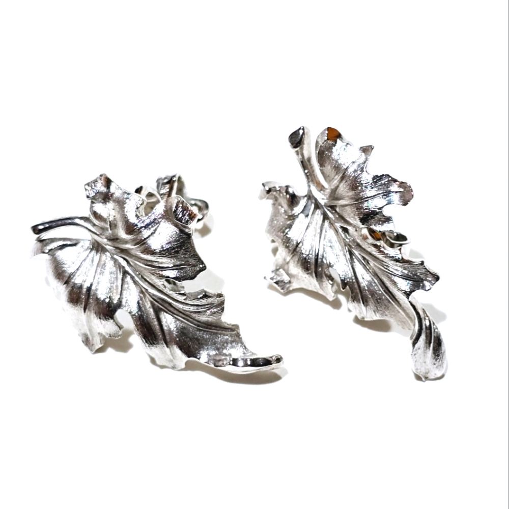 Vintage Crown Trifari leaf clip earrings 1960s silver finish